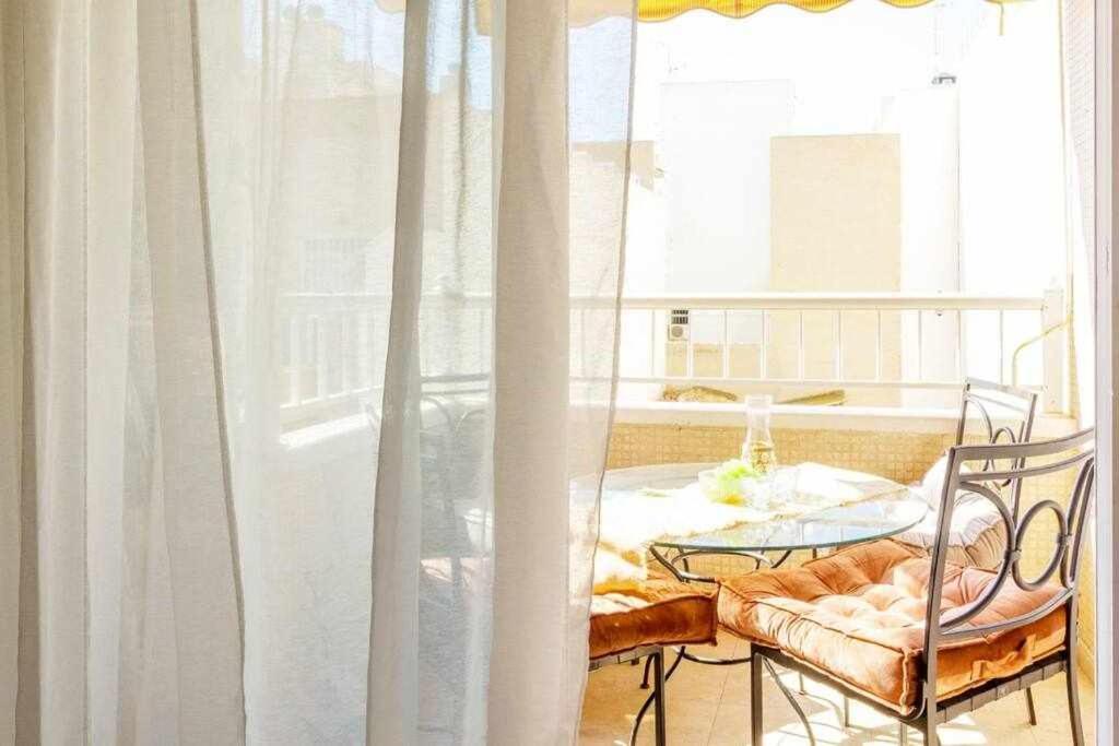 Apartamento Pink Maritimo Torrevieja Exterior foto